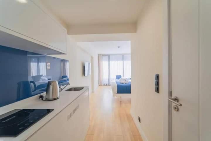 Sea View Apart-Hotel Orbi Twin Towers 1413 Батуми Екстериор снимка