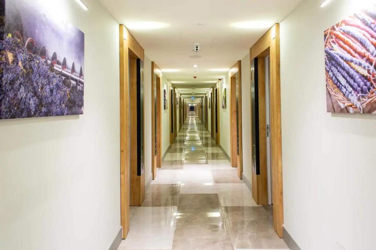 Sea View Apart-Hotel Orbi Twin Towers 1413 Батуми Екстериор снимка